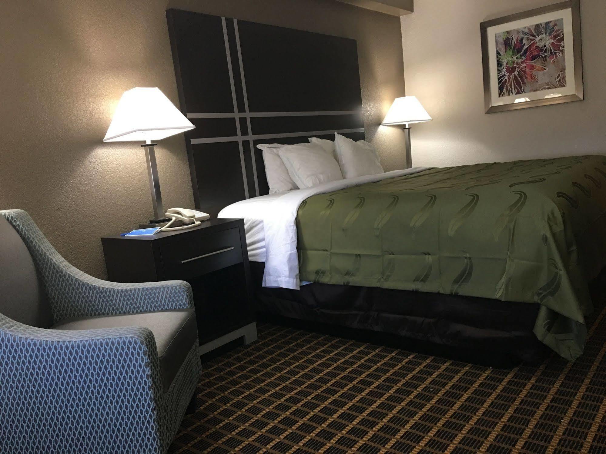 Quality Inn & Suites West El Paso I-10 Dış mekan fotoğraf
