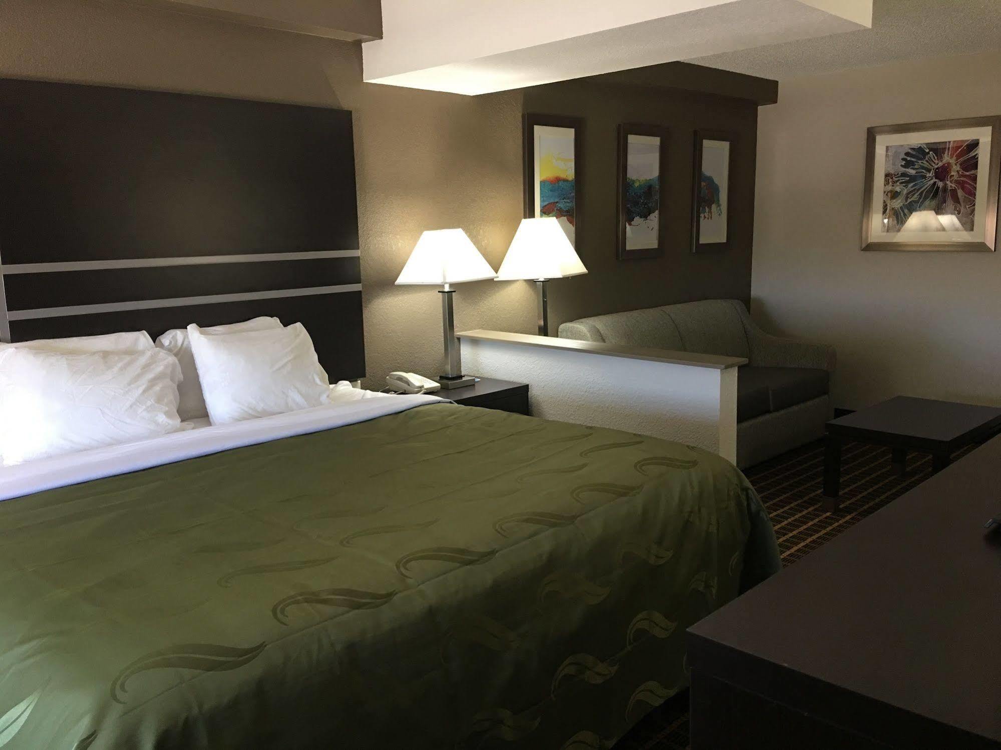 Quality Inn & Suites West El Paso I-10 Dış mekan fotoğraf