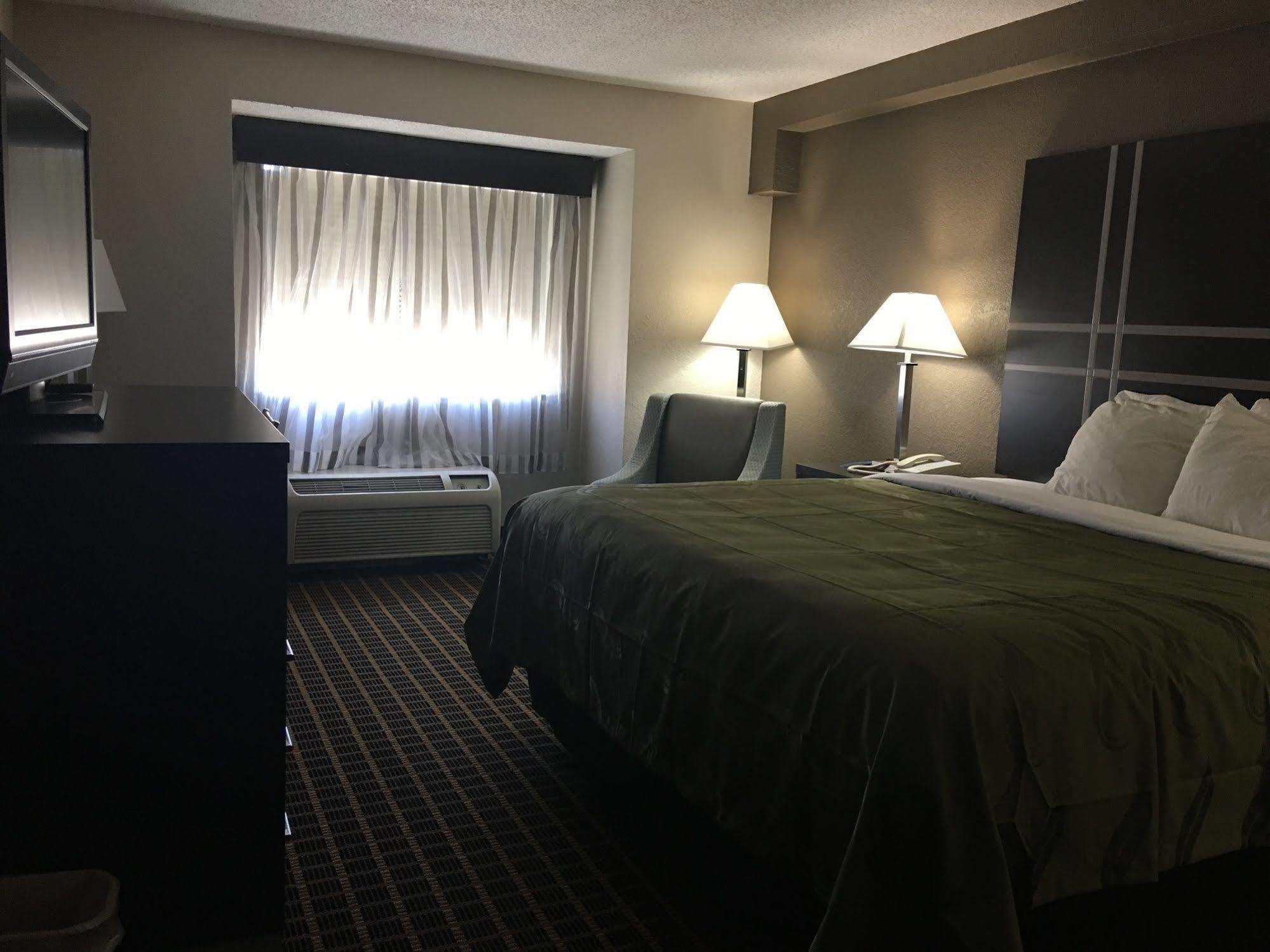 Quality Inn & Suites El Paso I-10 Dış mekan fotoğraf